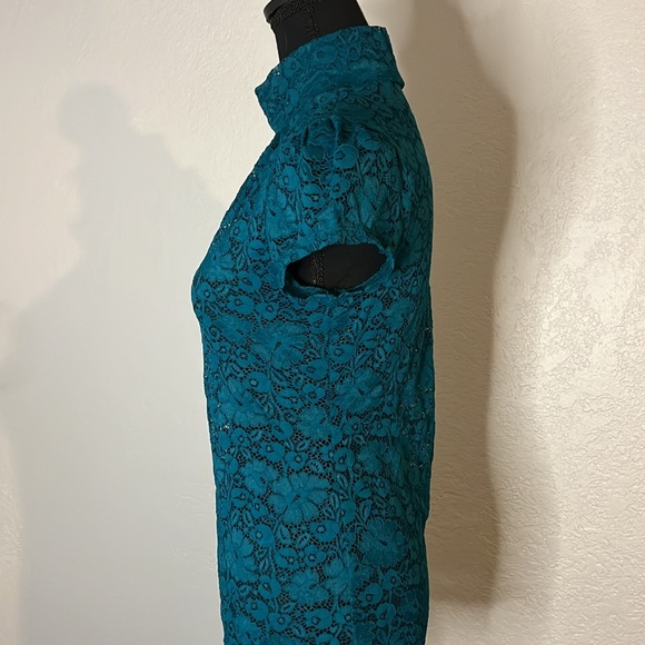 Lace top - Picture 4 of 7